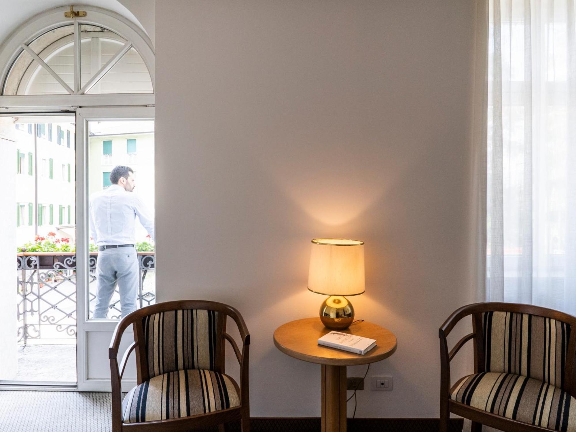 Hotel Villa Regina Levico Terme Esterno foto