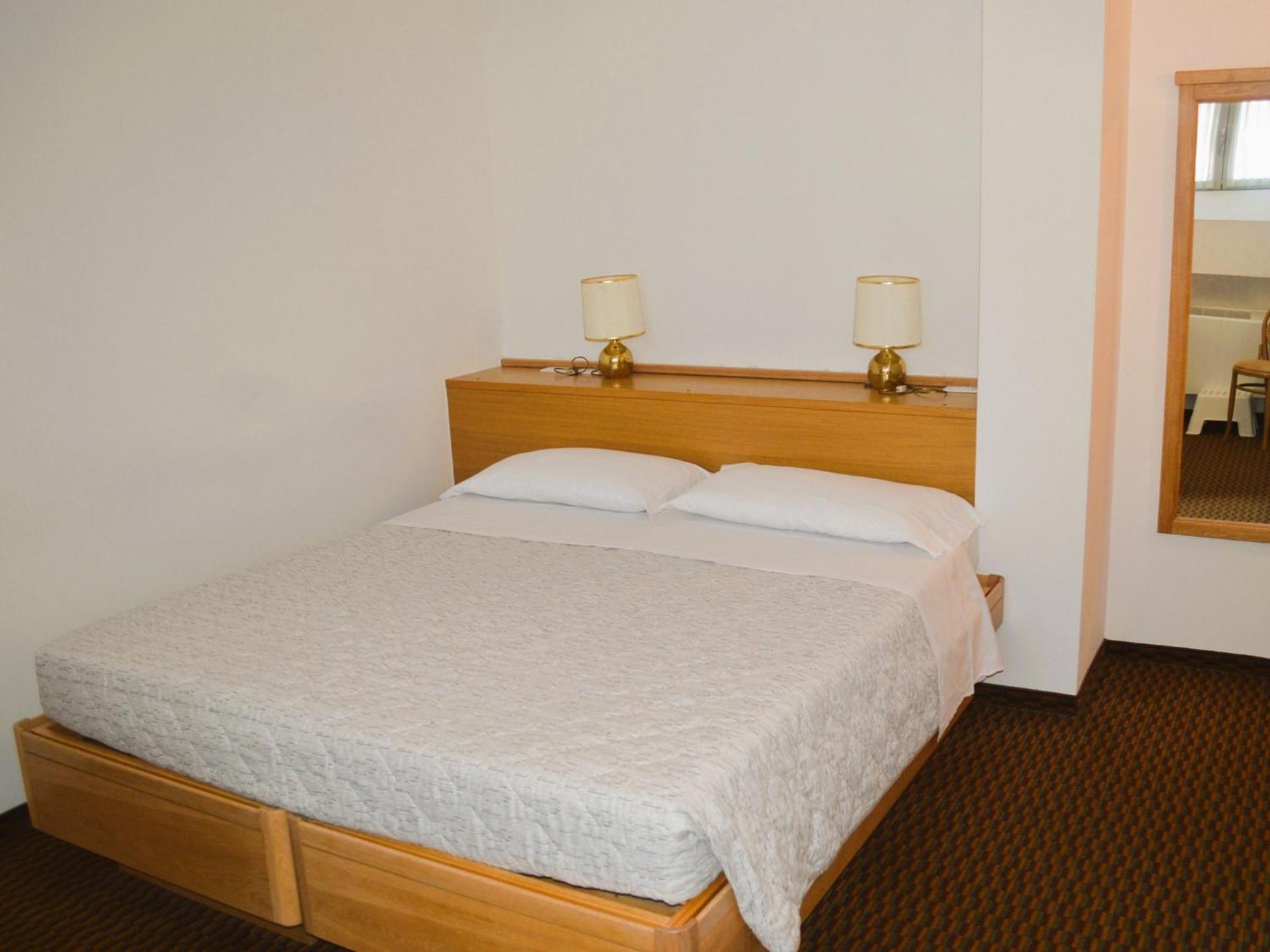 Hotel Villa Regina Levico Terme Esterno foto