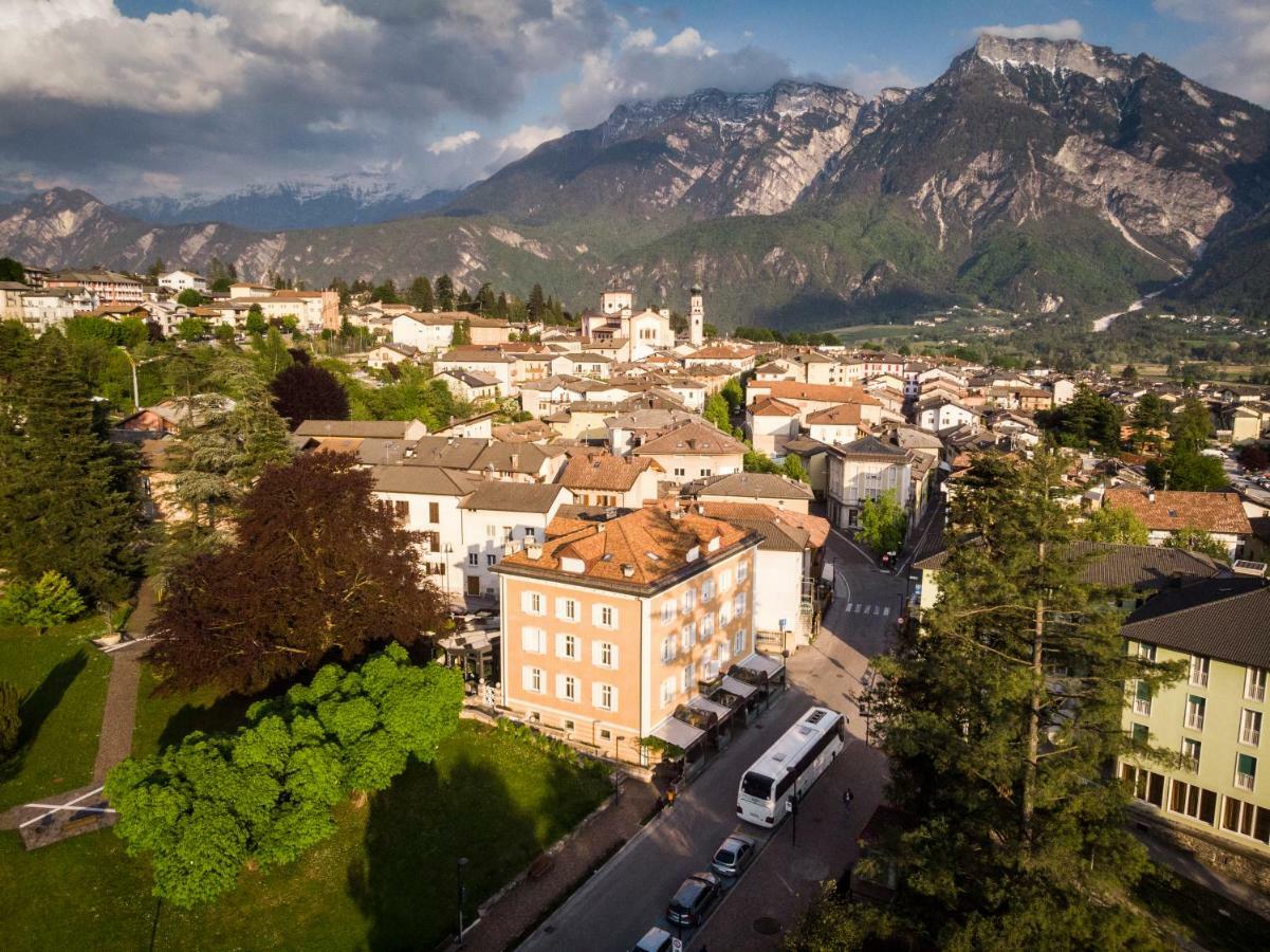 Hotel Villa Regina Levico Terme Esterno foto
