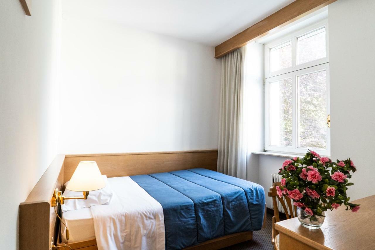 Hotel Villa Regina Levico Terme Esterno foto